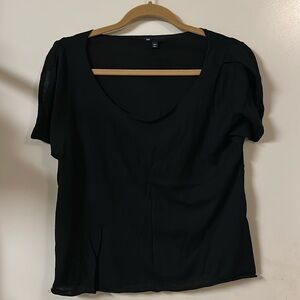 Cropped black top with linen blend